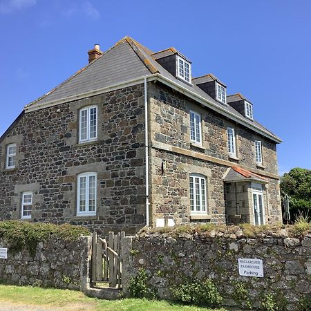 ليزارد Haelarcher Farmhouse And Helicopter B&B المظهر الخارجي الصورة
