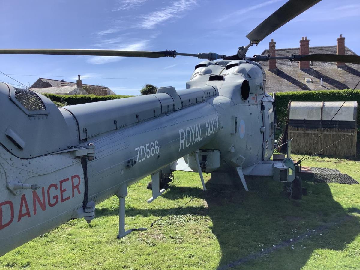 ليزارد Haelarcher Farmhouse And Helicopter B&B المظهر الخارجي الصورة