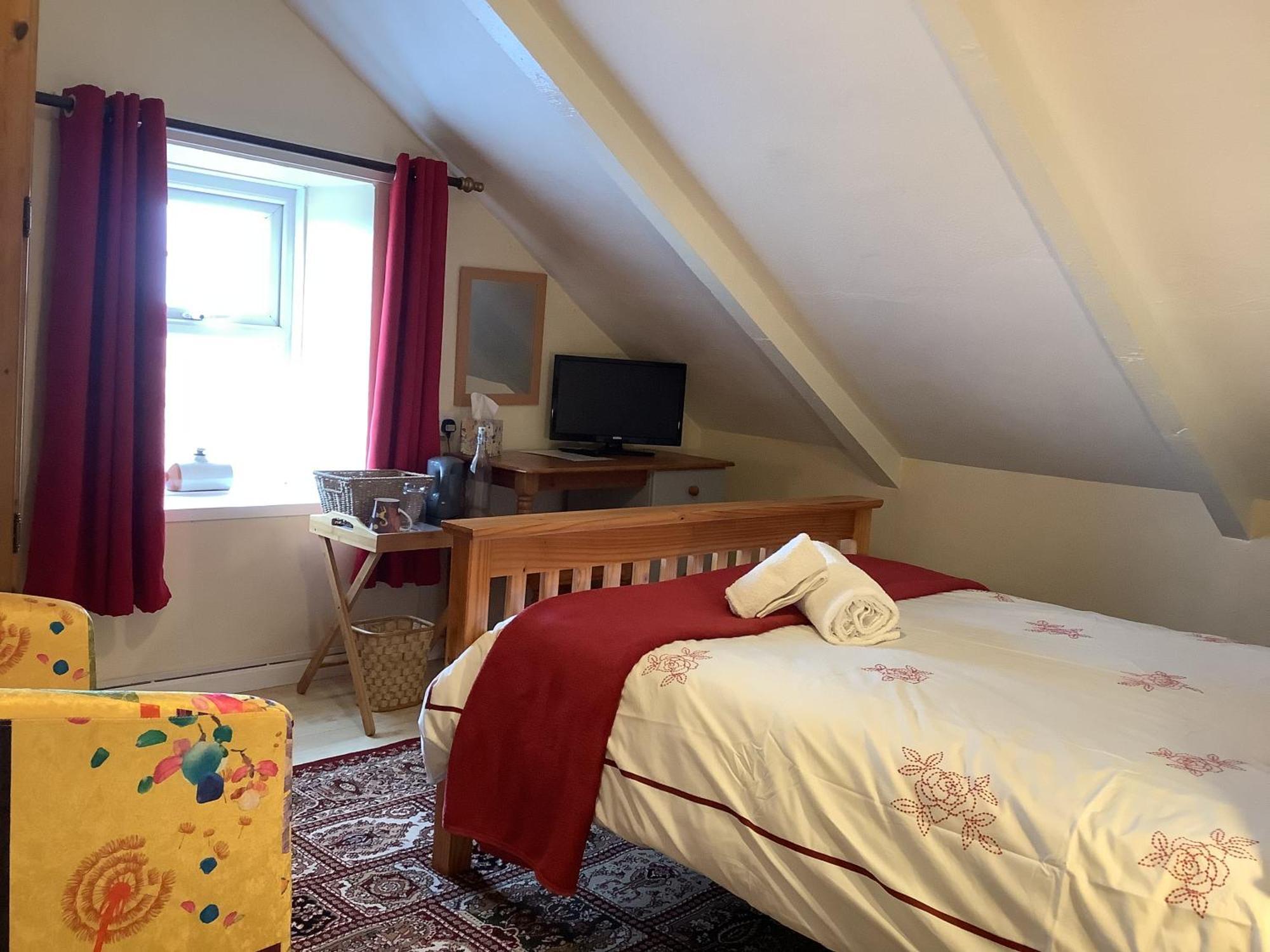 ليزارد Haelarcher Farmhouse And Helicopter B&B المظهر الخارجي الصورة
